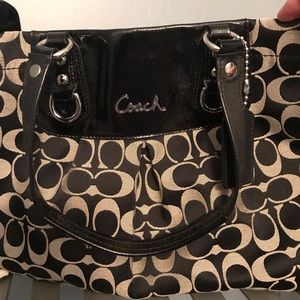 Midsize coach handbag.   Sold
